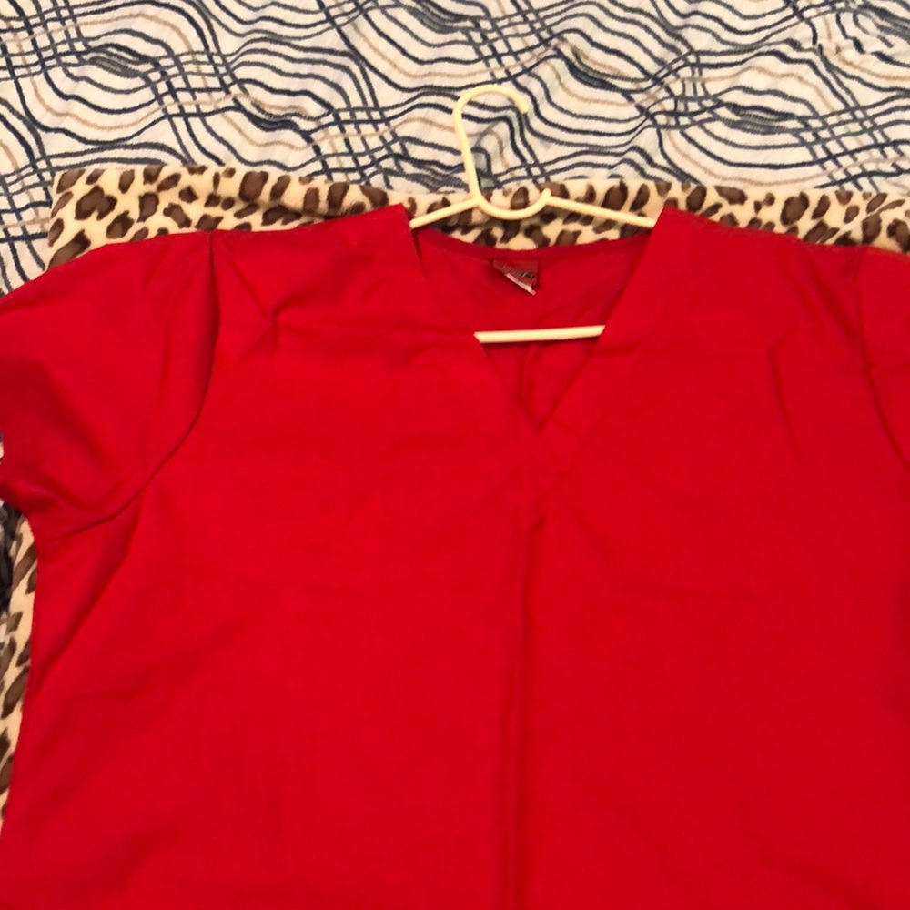 NURSE UNIFORM SCRUB TOP NWOT